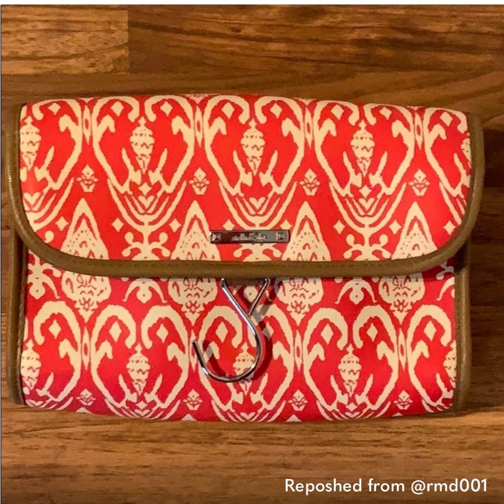 Stella & Dot Red and White Clutch